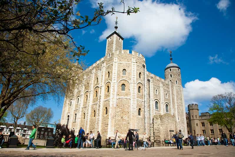 London: Tower of London, Hop-on, Hop-off Bus & River Cruise - Key things to know before you go