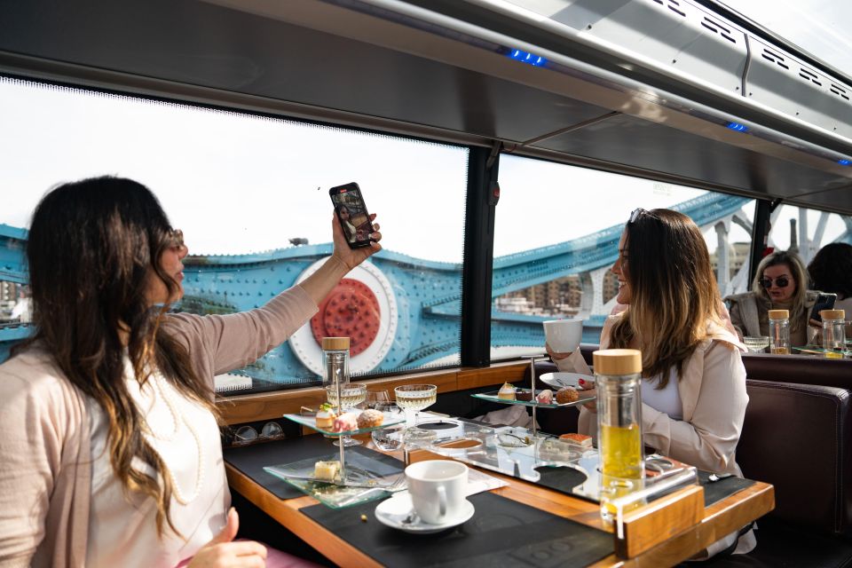 London: Traditional Afternoon Tea Tour in a Luxury Coach - Why this London afternoon tea on wheels works