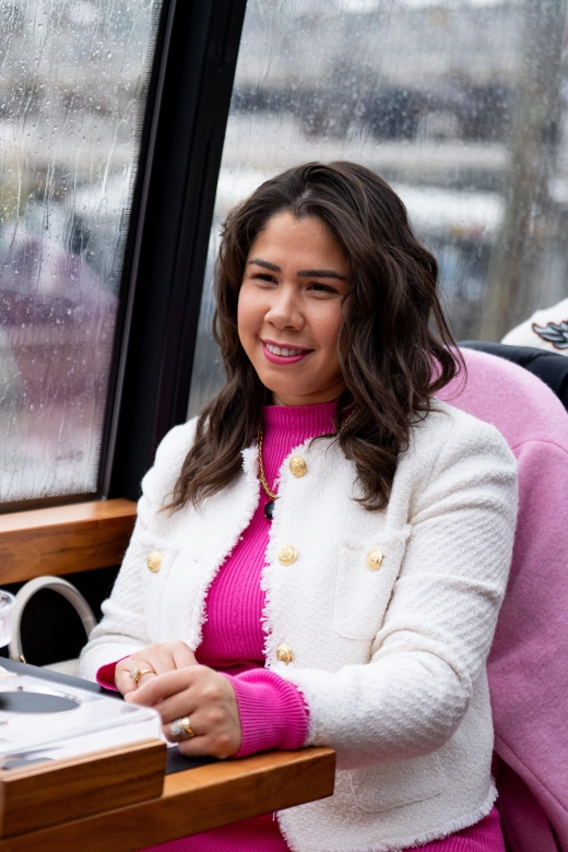 London: Traditional Afternoon Tea Tour in a Luxury Coach - What you actually get onboard (beyond the “tea” label)