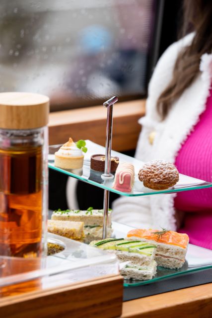London: Traditional Afternoon Tea Tour in a Luxury Coach - Small group comfort: why capped at 8 is better than you think