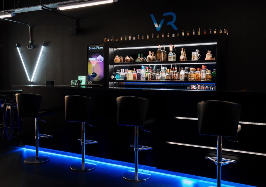 London: UK's Only 60-minute Free-Roaming VR experience - Team-Up Energy: Battling With Friends in Small Groups