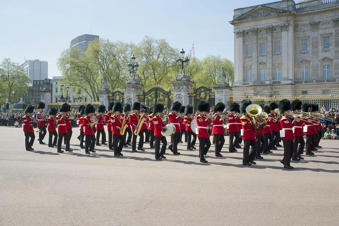 London Vintage Bus Tour Including River Thames Cruise with Optional Lunch - The Thames Cruise From Tower Pier: Comfortable Sightseeing With a Time Limit