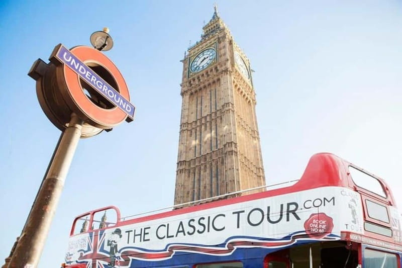 London Vintage Bus Tour: Live Comedy Sightseeing Show - A classic Routemaster comedy show, not just another bus loop