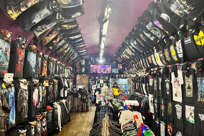 London Walking Tour: Camden Town Photography Walkabout - Stop 2: Camden Market browsing, Amy Winehouse landmarks, and Kentish Town photo lines