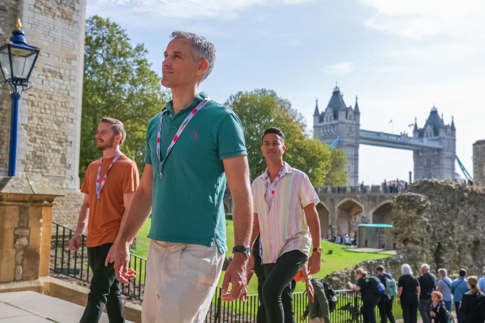 London: Westminster Abbey, Tower of London and Boat Tour - Guides make or break the day (and the reviews are specific)