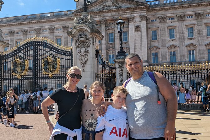LONDON Westminster Private Walking Tour fully flexible - Trafalgar Square to Piccadilly: photos, quick history, and classic London energy
