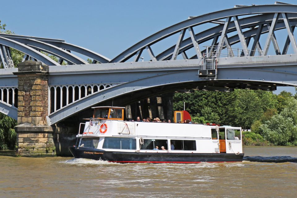 London: Westminster to Kew River Thames Cruise - What you’ll see along the way: Parliament, palaces, and famous power