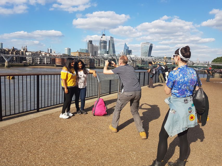 London: Westminster Walking Tour and Kensington Palace Visit - Kensington Palace visit: two hours with your own pace (and no guide inside)