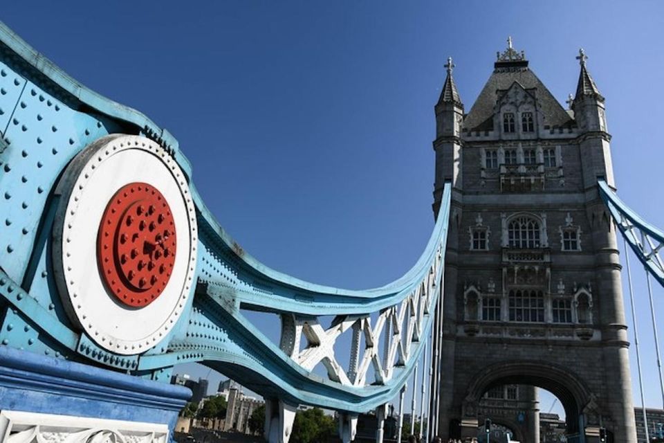 London: Westminster Walking Tour & Visit Tower Bridge - Westminster Abbey area: the kind of stop that rewards looking up