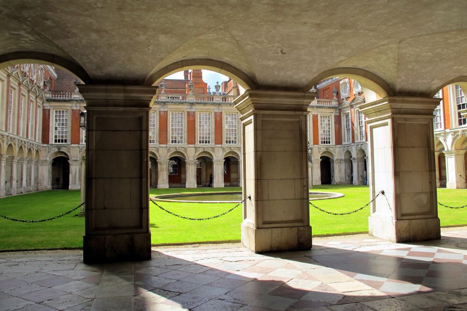 London: Windsor Castle & Henry VIII's Hampton Court Palace - Hampton Court Palace: Tudor Rooms, Tudor Kitchens, and That Maze