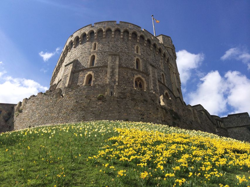 London: Windsor Castle Private Tour with Hotel Transfers - Windsor Castle in plain English: from William the Conqueror to Elizabeth II