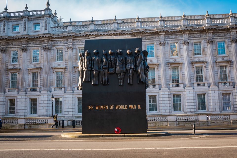 London: Winston Churchill and London in WWII Walking Tour - Houses of Parliament and Big Ben: More Than a Photo Stop