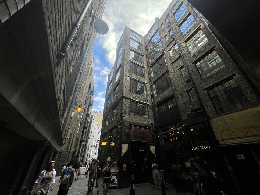 London: Witches and History Bankside Walking Tour - Key things I’d watch for on this Bankside tour