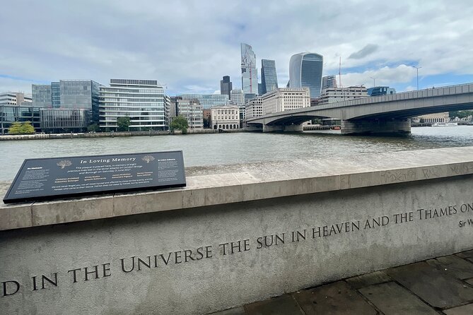 London Witches and History Walking Tour - Borough Market pass-by: atmosphere in only five minutes