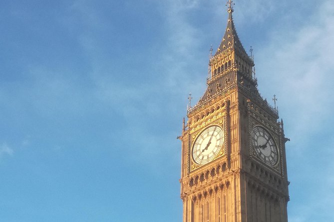 London with a Local (Historical) - Strolling through Green Park and St. James’s Park with real stories attached