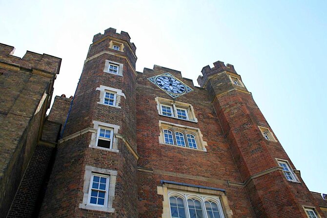 London’s Crown Secret: Self-Guided Royal Puzzle Quest - Key things to know before you play