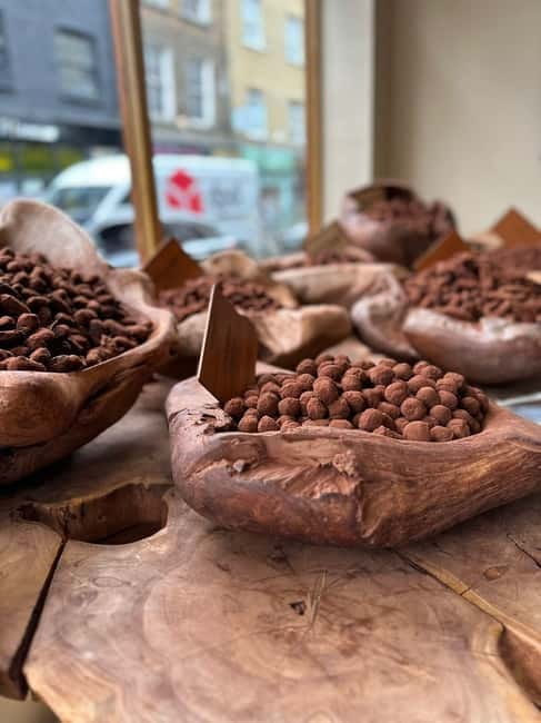 London's East End Food & History Tour: Choose Your Own Menu - The two included treats: Humble Crumble dessert and ethical chocolates