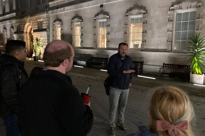 London's Ghosts & Gruesome Past Nighttime Walking Tour - Key things that make this tour worth your evening