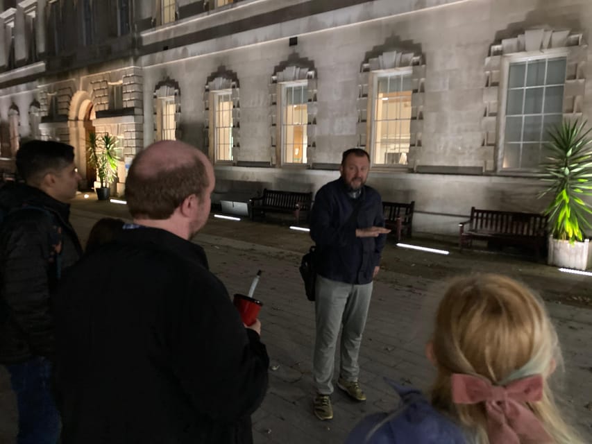London's Ghosts & Gruesome Past Nighttime Walking Tour - How the tour ends near St Paul’s, and what that means for your night