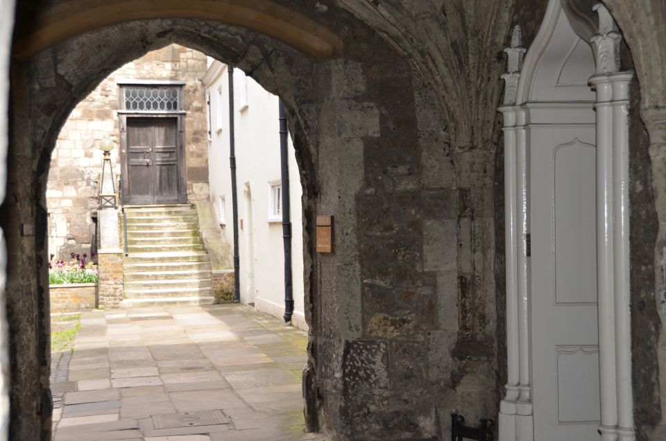 London's Hidden Treasures Tours by Black Taxi Cab - Key reasons this taxi tour feels different