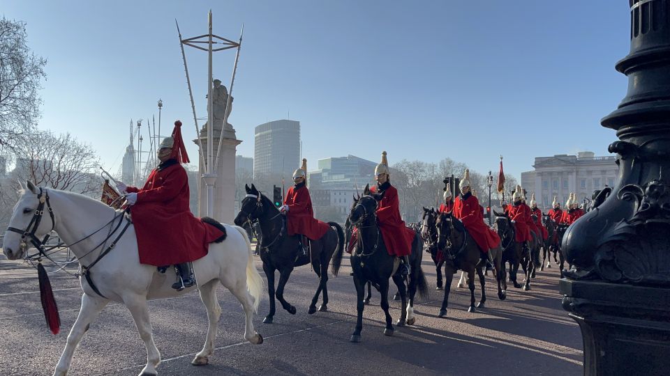 London’s Royal Family and Changing of the Guard Tour - George VI & Queen Elizabeth Memorial, Duke of York, and Horse Guards Parade