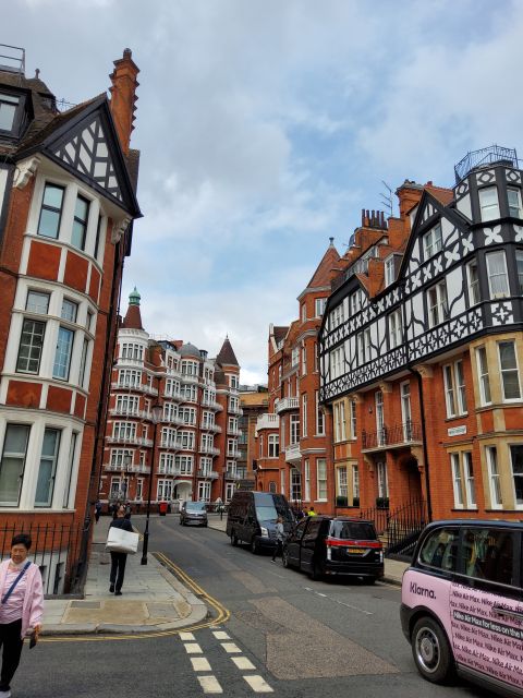 Luxury Private Tour in London with Lunch - Ending at a Cafe for Classic British Treats and a Useful Plan
