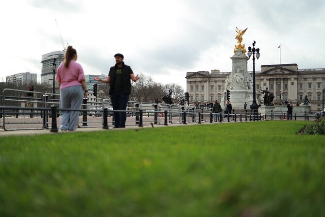 Majesty in Motion: Exploring Westminster's Royal Legacy - The walk past Pall Mall and St James’s Palace