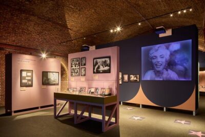 Marilyn: The Exhibition - Walking through the galleries: how the flow works in real time