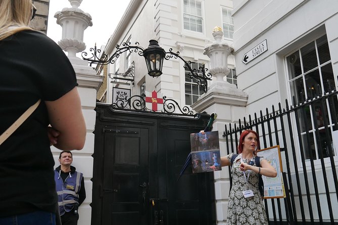 Mary Poppins Small Group Walking Tour of London - Royal Exchange and the Bank: where the story lands in real architecture