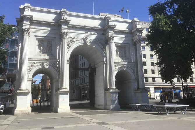 Mayfair and Belgravia Private Walking Tour - Claridge’s, music history, and secret courtyards: Mayfair at human scale