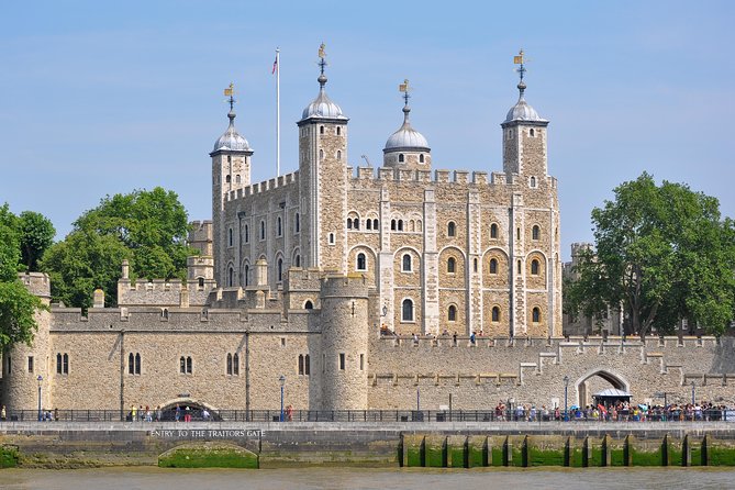 Medieval London: A Self-Guided Audio Tour from Monument to the Tower of London - Why this route starts at The Monument (and what it sets up)