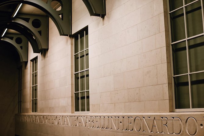 National Gallery of London Museum Tour Semi-Private 8ppl Max - How the guide turns art into a story you can follow