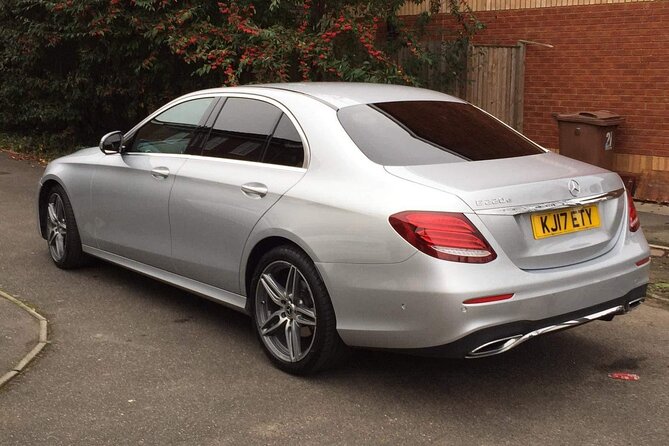 One Way Taxi Transfer from Heathrow Airport to City Airport - Price and Value: What $169.85 Gets You (Up to 3 People)
