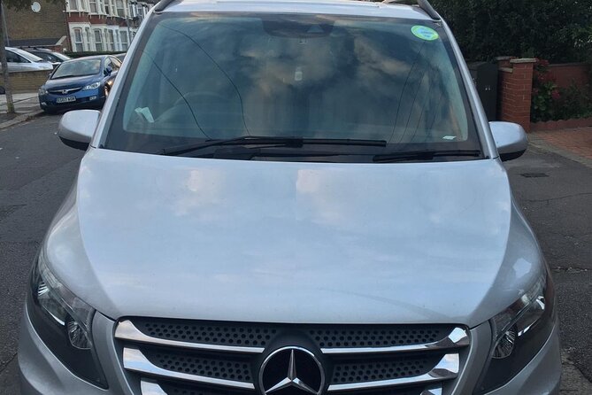 One Way Taxi Transfer from Heathrow Airport to Gatwick Airport - Price and value for groups of up to 3 people