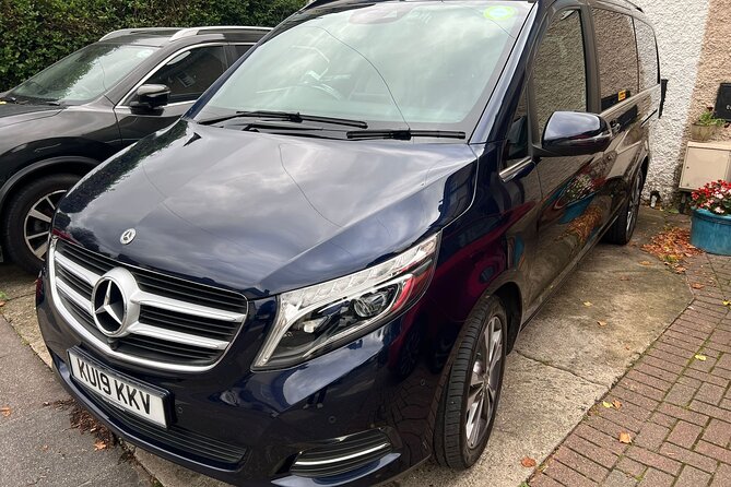 One Way Taxi Transfer from London Luton Airport to London City - The ride to London City: private, calm, and built for tired arrivals