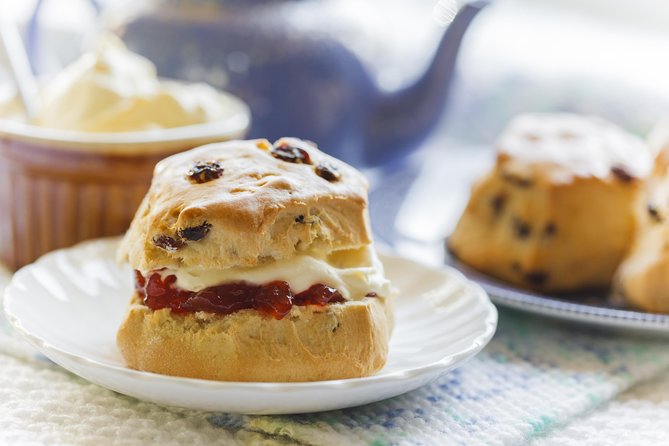 Overnight Lake District with Cream Tea and Cruise from London - Hotel night at Lindeth Howe: included breakfast, but plan your location