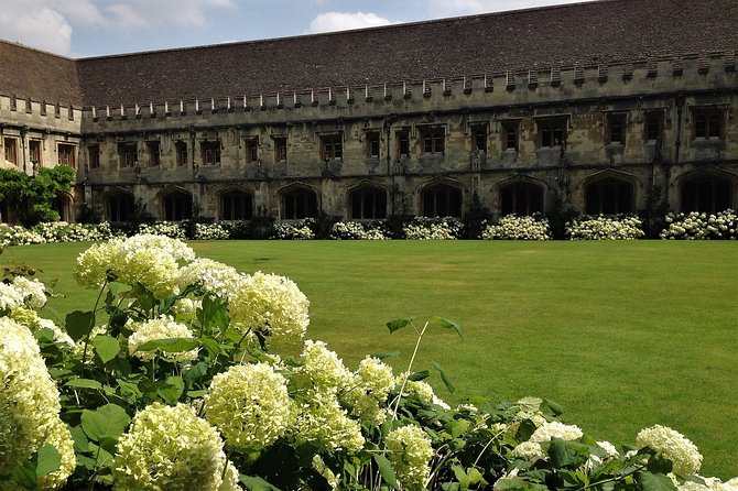 Oxford, Shakespeare Country & Warwick castle private Tour - A full-day countryside loop from London