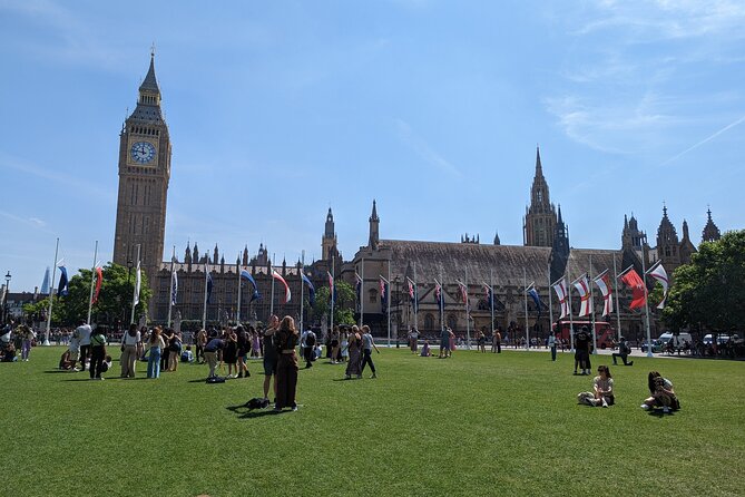 Palaces, Parliament & Power: A Walking Tour of London's Royal City - Downing Street: Prime Minister and Chancellor on the same street