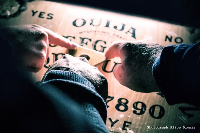 Paranormal ActivityTour in Old London - Farringdon street stories and the bodies-underfoot vibe