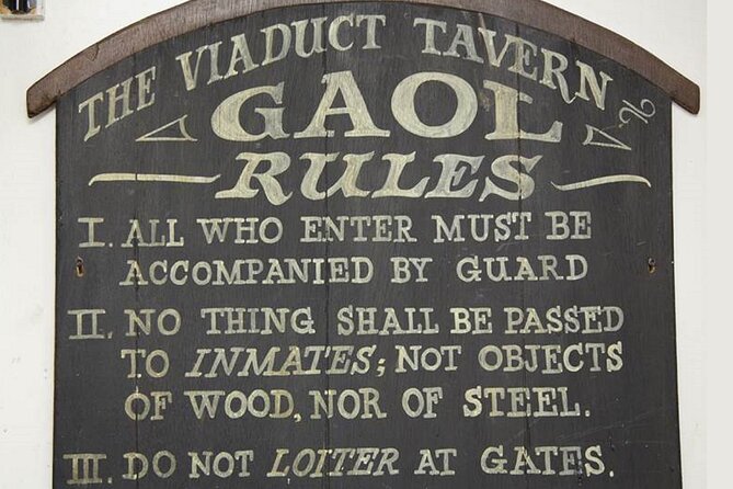 Paranormal ActivityTour in Old London - The tour’s pace: a tight 2 hours with multiple stops