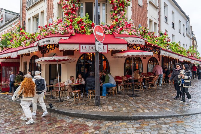 Paris Explorer Rail Tour from London with Paris Sightseeing Bus - Sacré-Cœur and Montmartre: the “later feels better” choice