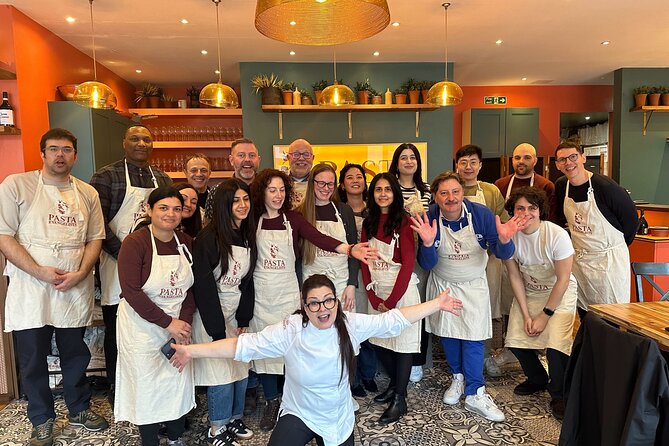 Pasta Making with Unlimited Prosecco in London's West End - Who This Class Is Perfect For