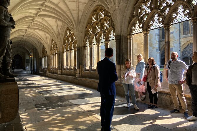 Priority Access Westminster Abbey Tour with a Professional Guide - Group size and the comfort factor (max 20)