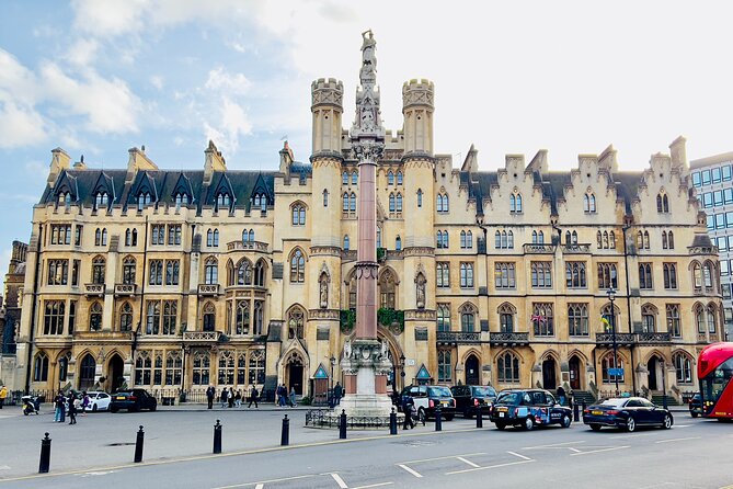 Private 5-Hour London Tour with Pickup – Explore Iconic Landmarks - Covent Garden: Free Market Square Time for Street Energy