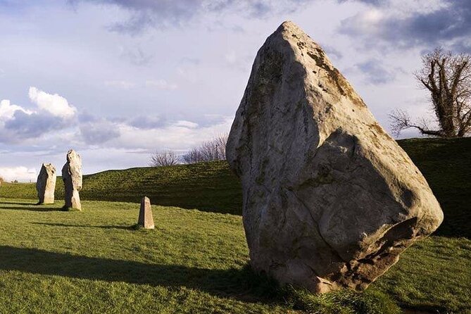 Private Archaeologist Guided Tour Stonehenge, Salisbury & Avebury - Stonehenge: how to get more from the stones than the famous photo