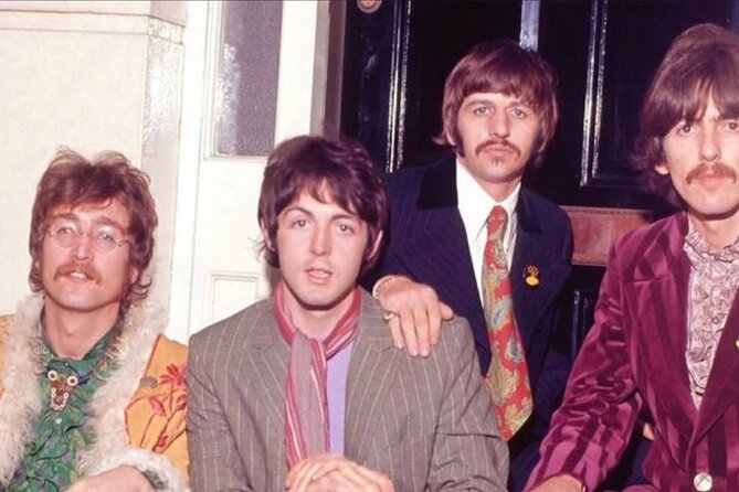 Private Beatles and London Rock Tour in Electric Taxi - Door-to-door London in an electric taxi
