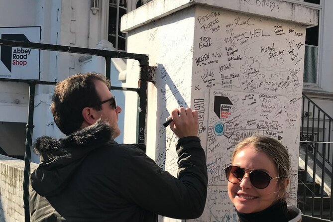 Private Beatles and London Rock Tour in Electric Taxi - Marylebone: Beatles footsteps with a Hendrix link