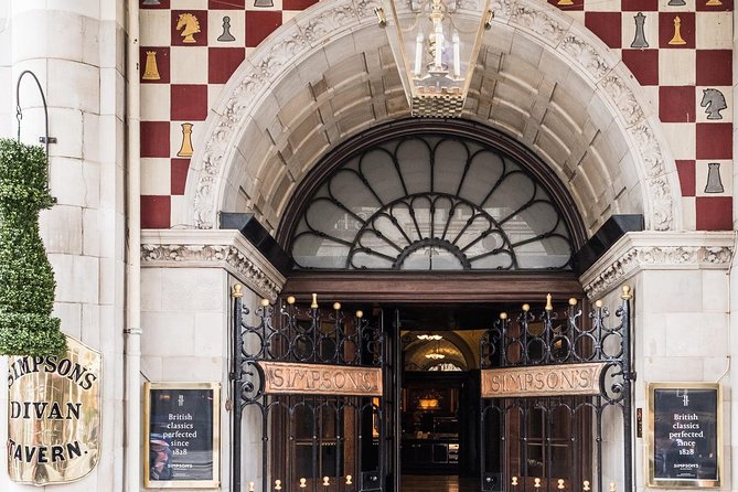 Private Bespoke Tour: Sherlock Holmes and Sir Arthur Conan Doyle - Simpson’s in the Strand: Sherlock’s favorite meal break
