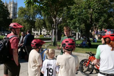 Private Bike or eBike Gold Classic Tour London - Big Ben and the Houses of Parliament: fast, iconic, and no-stress