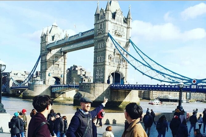 Private Black Cab Tour of London's Iconic Landmarks - Black cab convenience for a 3-hour London hit